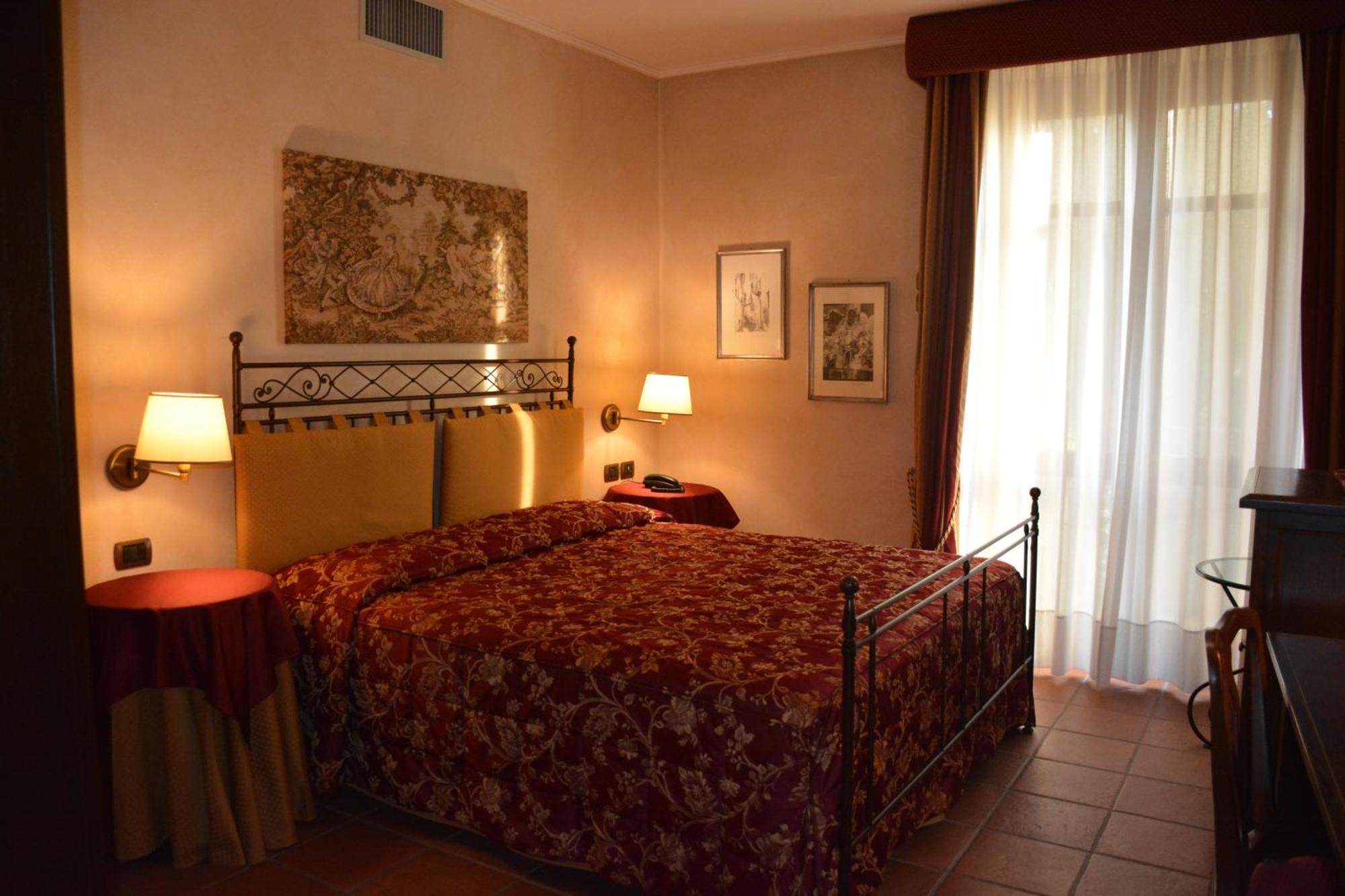 Romantic Hotel Furno San Francesco al Campo Ngoại thất bức ảnh