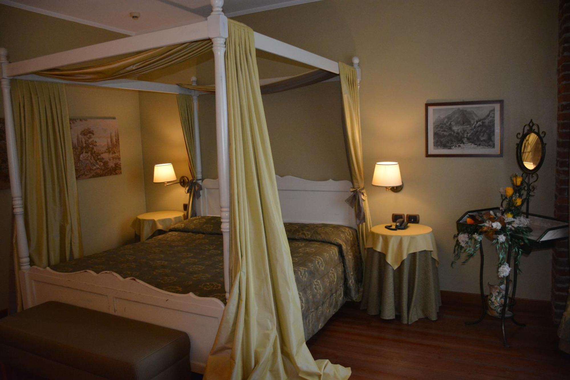 Romantic Hotel Furno San Francesco al Campo Ngoại thất bức ảnh