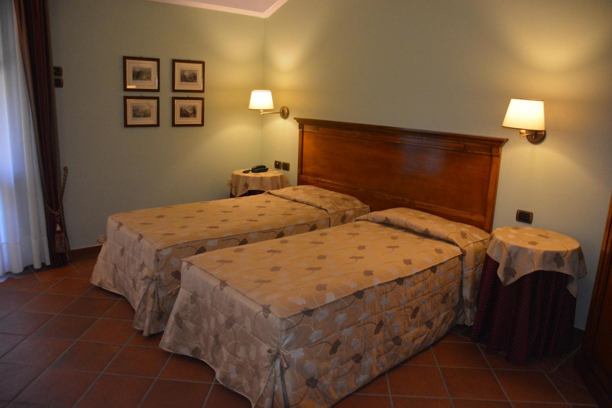 Romantic Hotel Furno San Francesco al Campo Ngoại thất bức ảnh
