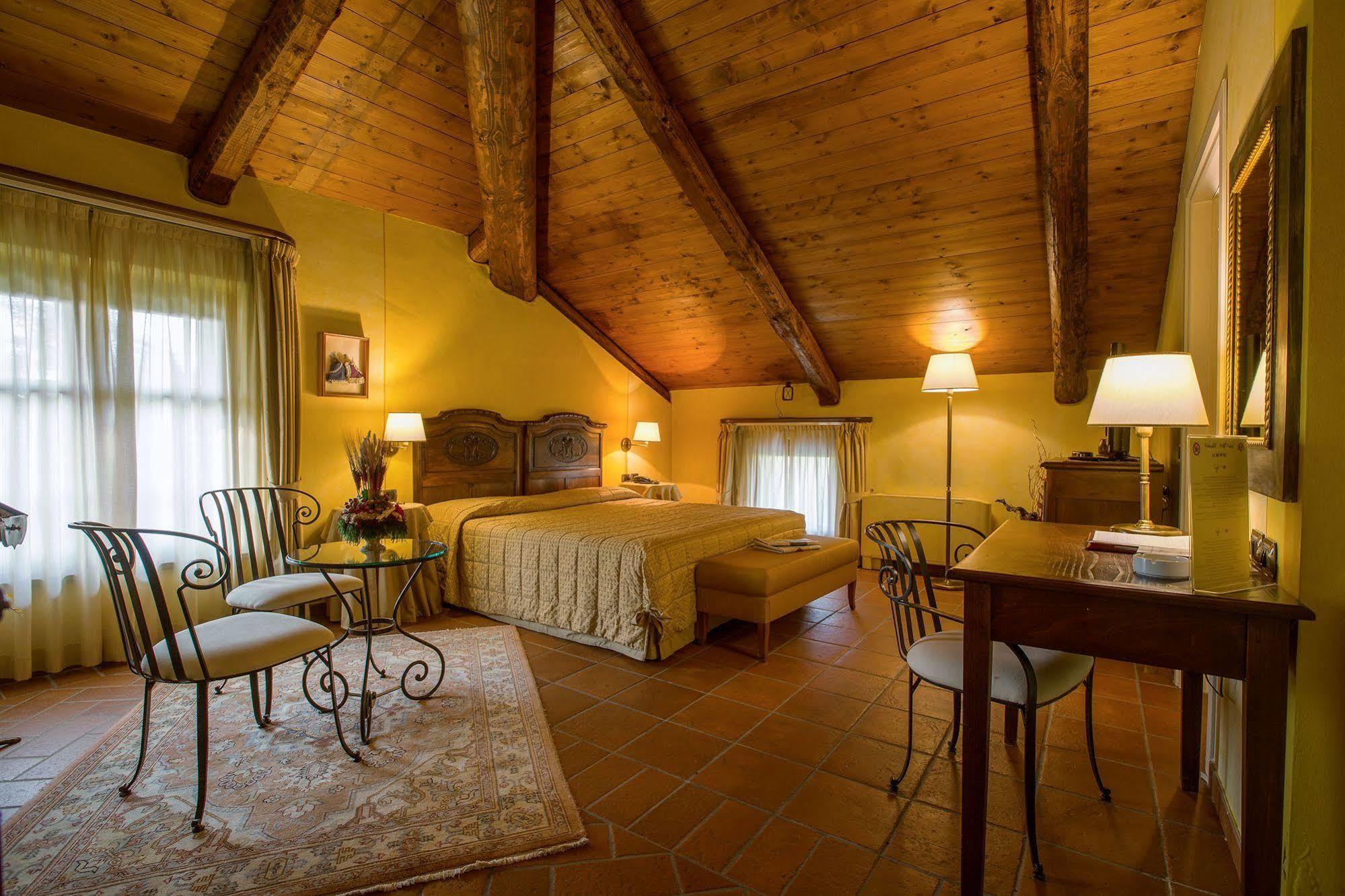 Romantic Hotel Furno San Francesco al Campo Ngoại thất bức ảnh